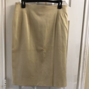 Margon fully lined pencil skirt. Made in Italy. EUC